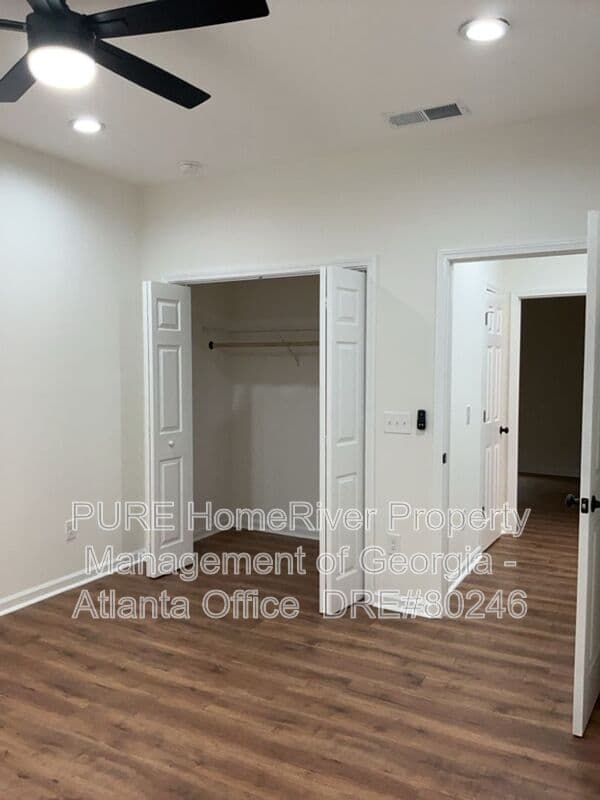 Dallas House: 735 Old Villa Rica Rd