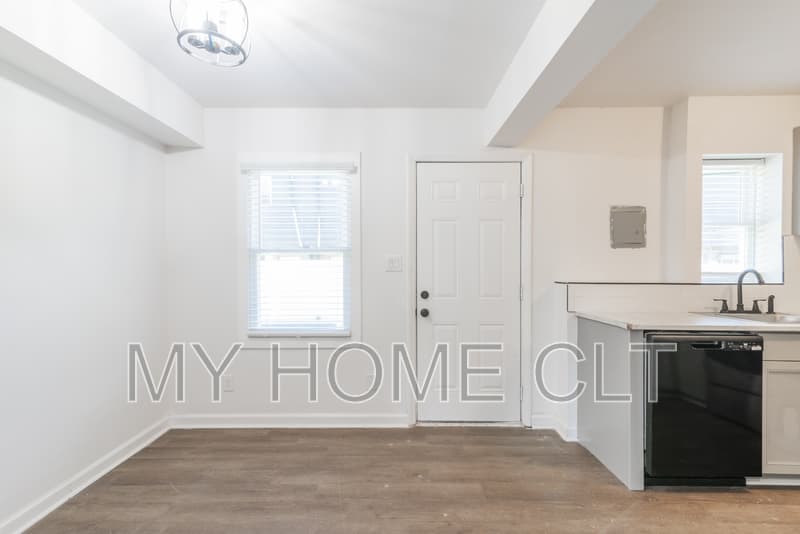 Charlotte Townhome: 931 Cantwell Street - 1