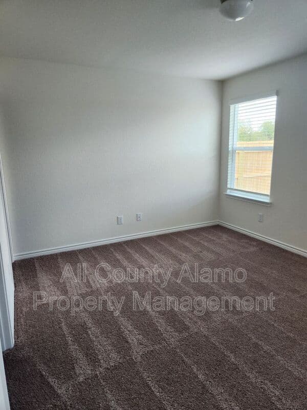 San Antonio House: 9310 Platte Pl