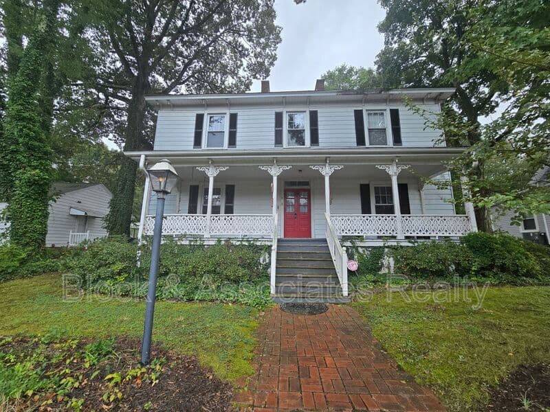 Winston-Salem Condo: 918 Franklin Street