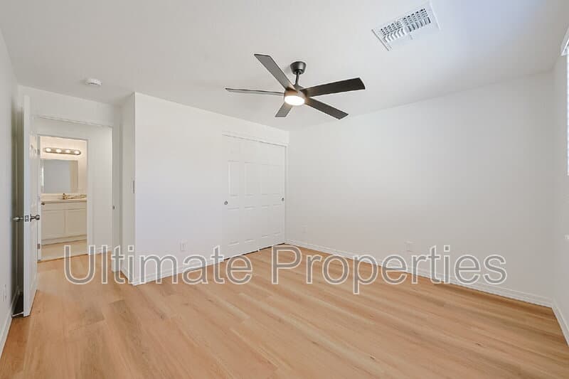 Phoenix House: 1619 W Pershing Ave