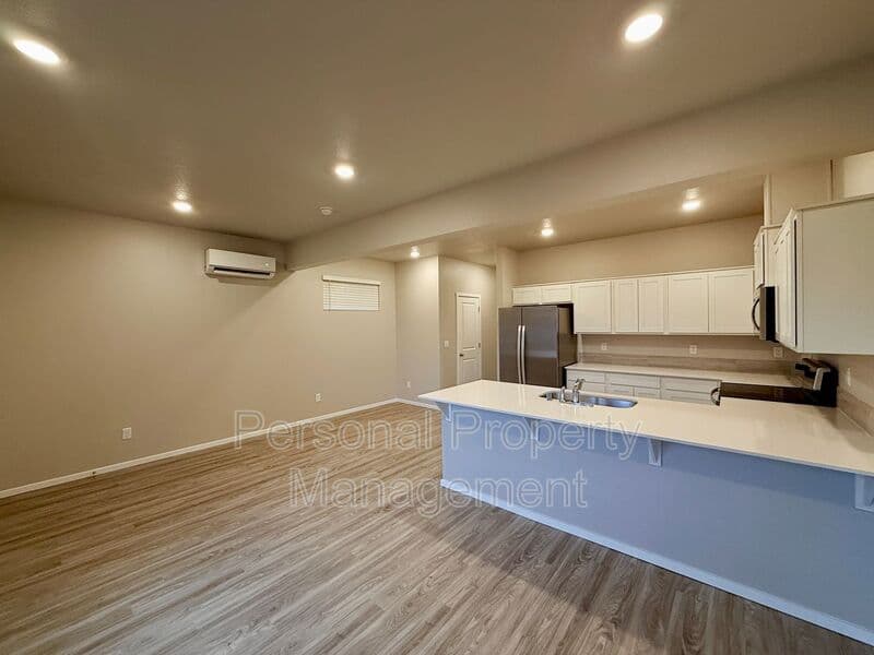 Vancouver House: 2633 NE 115th Place