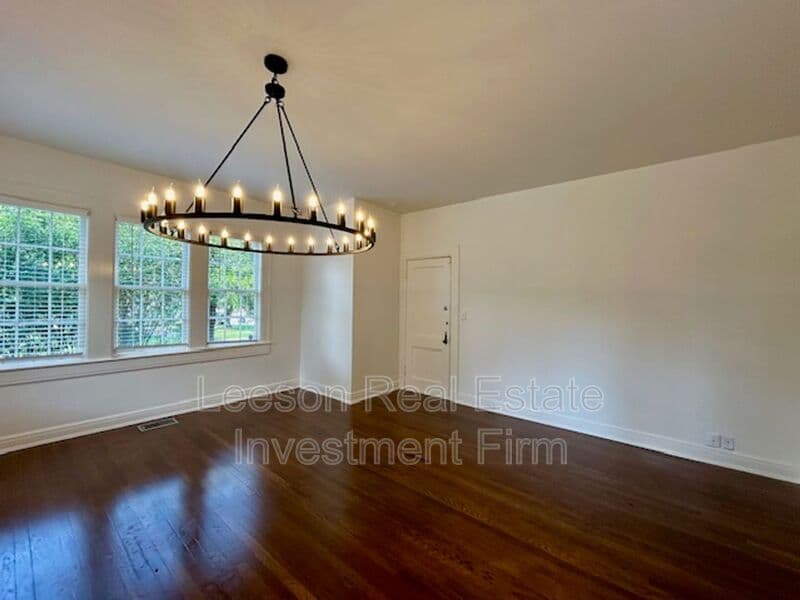 Shreveport House: 2409 Fairfield Ave