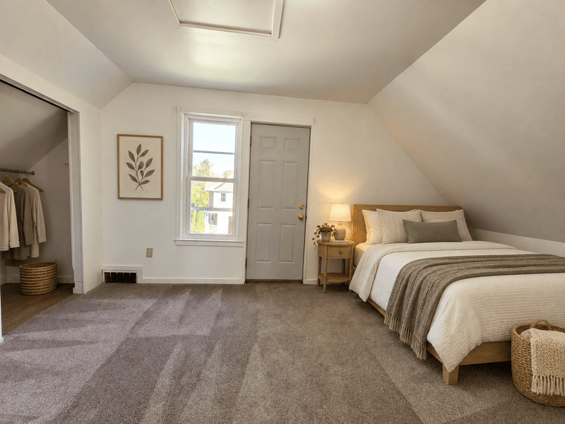 Appleton Condo: 207 E. Commercial St.