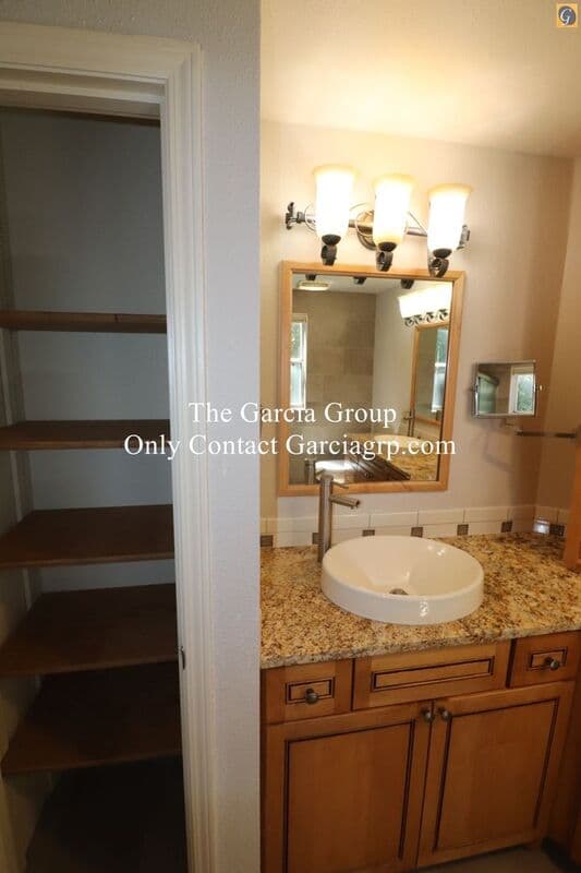 Lake Oswego House: 4113 Wolf Berry Ct
