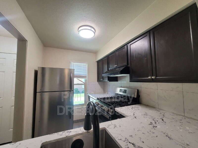 Fairfield Condo: 1206 Dana Dr