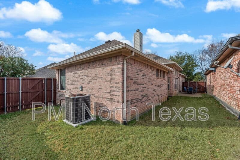 Frisco House: 5544 Hidden Creek Ln