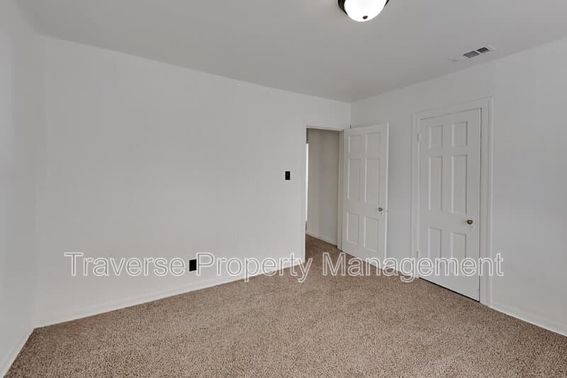 Fort Worth House: 3604 Baldwin Ave