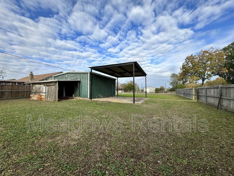 Lorena House: 140 Towne West Drive