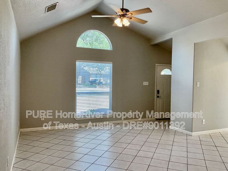Austin Condo: 909 Hill Wood Dr #A