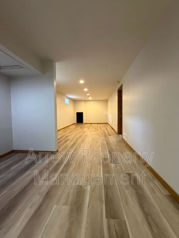 Lincoln Condo: 1459 Plum
