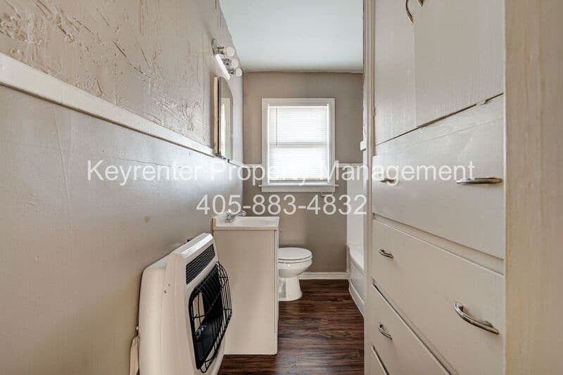 Oklahoma City House: 316 SW 27th St - Unit 4