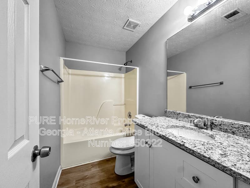 Fayetteville House: 130 Hibiscus Trl