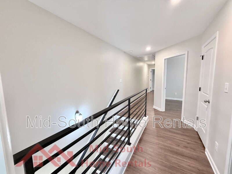 Memphis Townhome: 82 N Rembert St