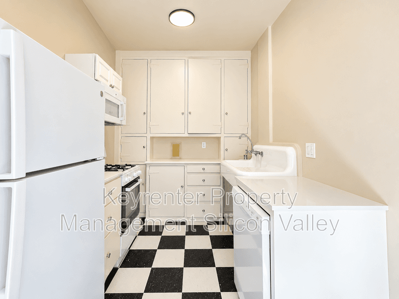 San Jose Condo: 222 N 3rd St