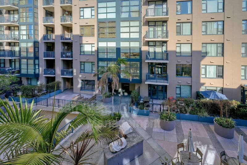 San Diego House: 530 K Street