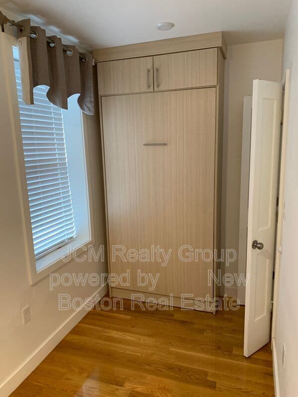 Chelsea Condo: 21 Fifth Street