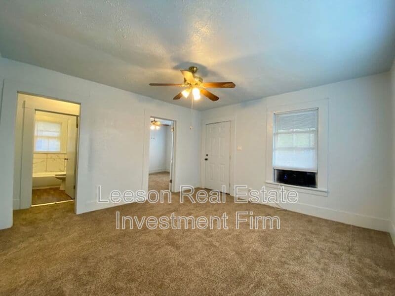 Shreveport House: 3240 Jackson Street