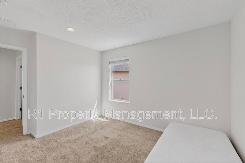 Rio Rancho House: 108 Hue Street