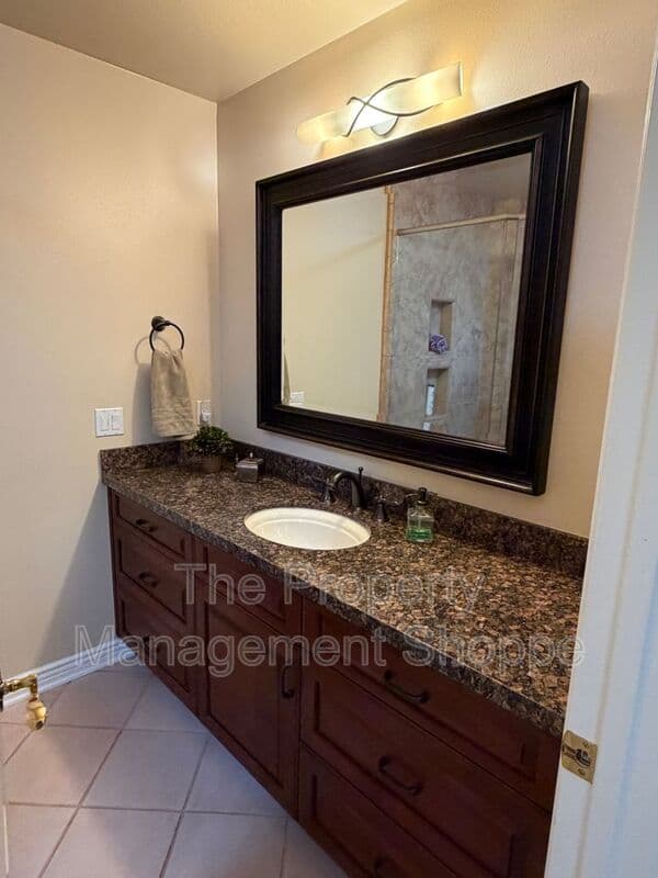 Westlake Village House: 3812 Bowsprit Circle