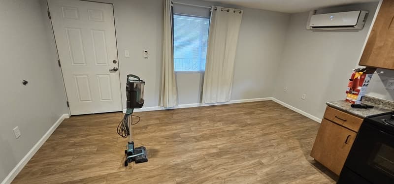 Eighty Four Condo: 1 Avalon Circle - 7
