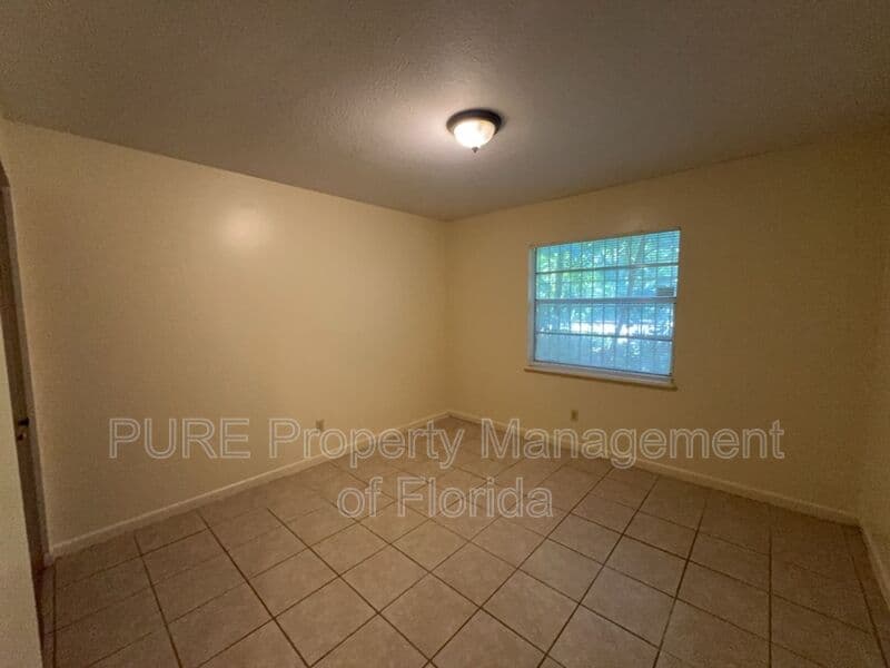 Ocala House: 1970 SE 40 Street Rd