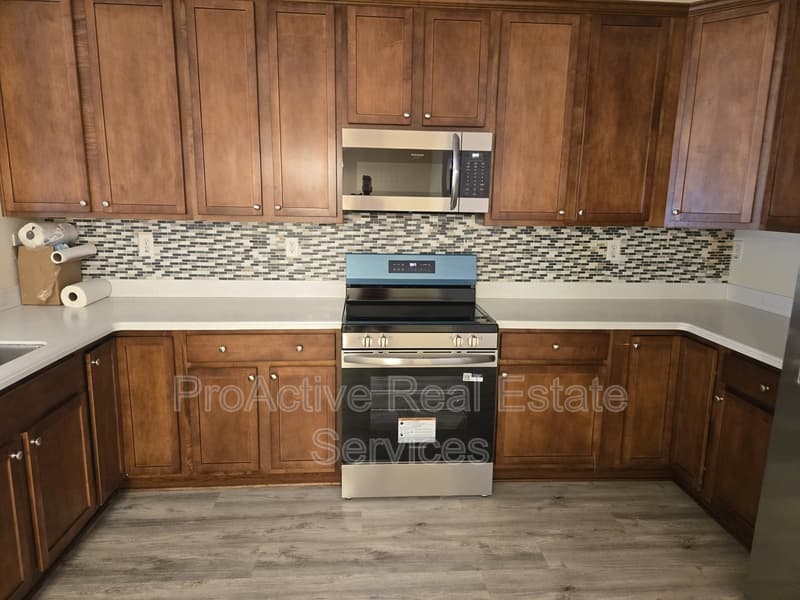 Chesapeake Condo: 2008 Paramont Ave
