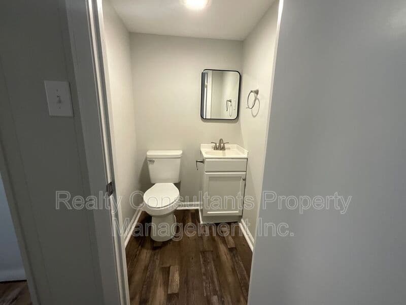 Stoneville House: 1156 Smith Road