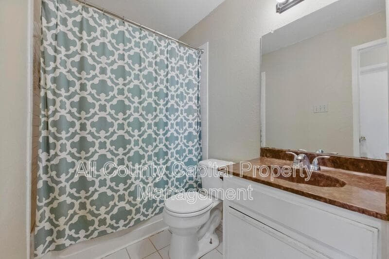 Austin House: 4802 Peach Grove Ct