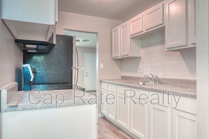 Columbus House: 3738 Arkwood Ct