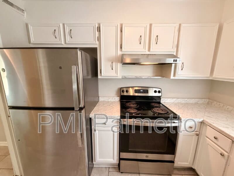 Columbia Condo: 3409 Brookwood Ct