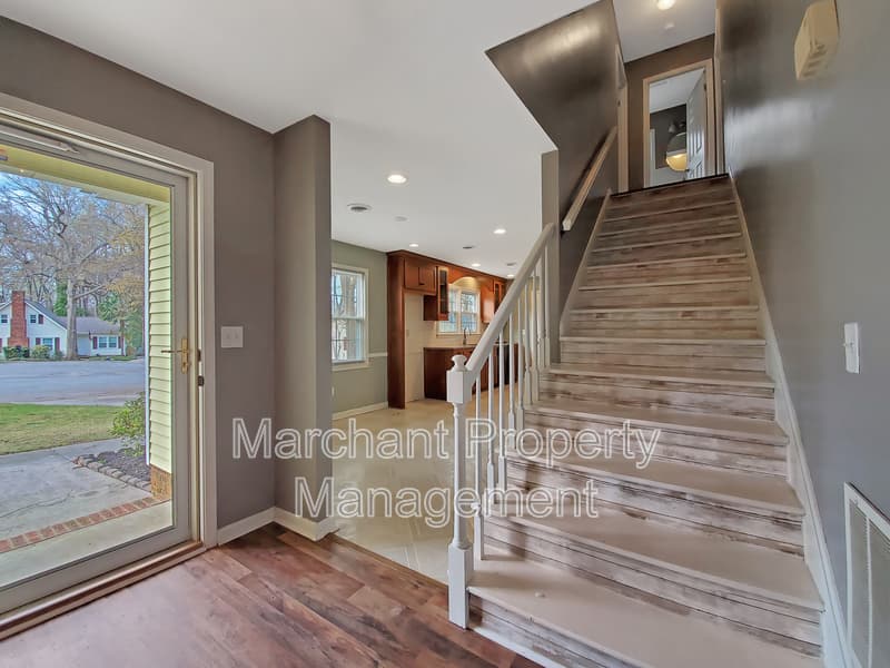 Simpsonville House: 121 Coalmont Court