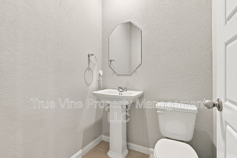 Converse House: 9102 Devils River
