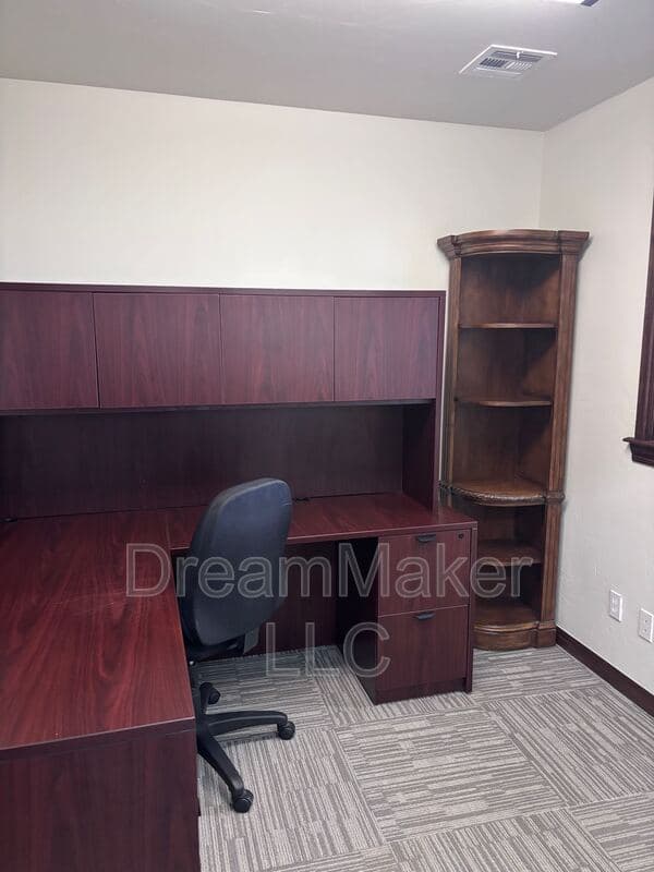Norman House: 2815 SE 44th Street