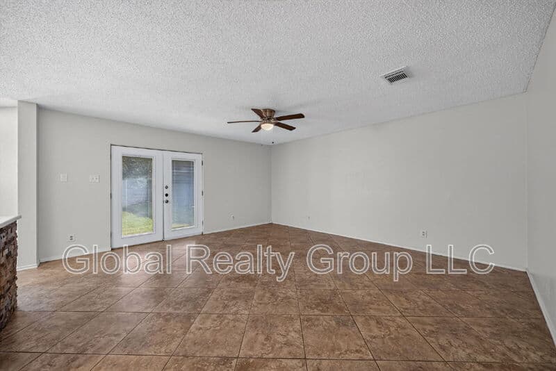 Converse House: 7702 Fairton Pl