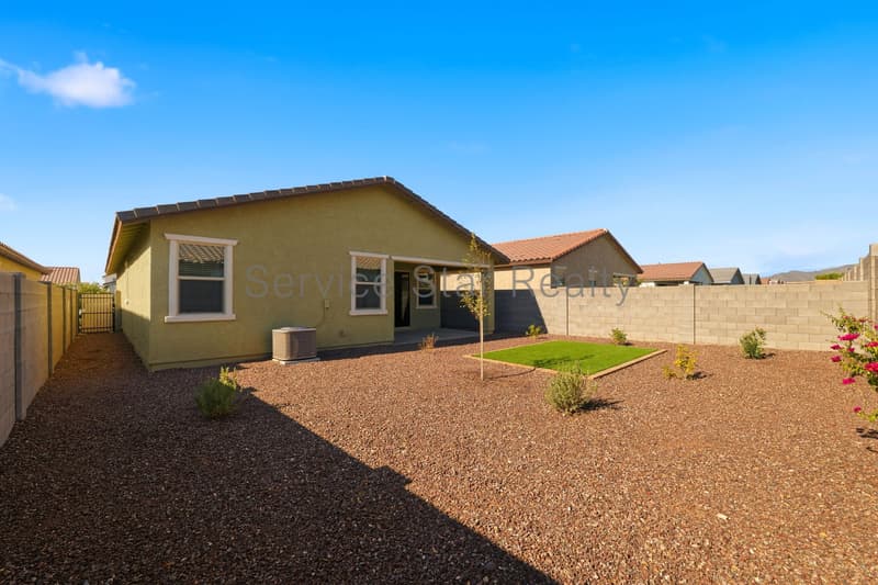 Litchfield Park House: 19692 W Roma Ave