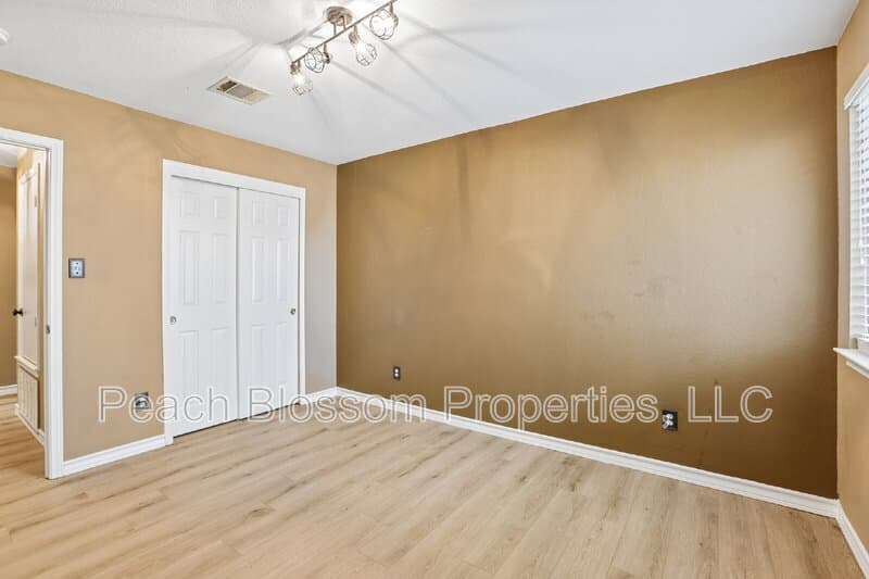 Round Rock House: 2656 Bradley Lane