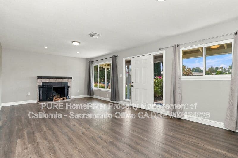 Carmichael House: 5805 Cada Circle