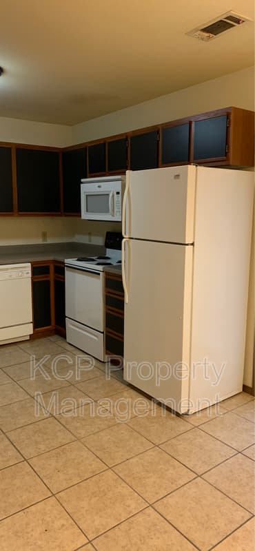 Fort Smith Condo: 3210 Phoenix - B