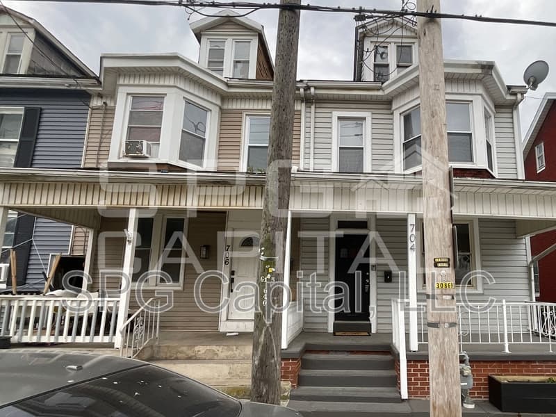 York House: 704 East Prospect Street