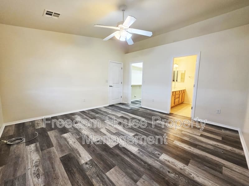 Pahrump House: 701 Mount Charleston Drive