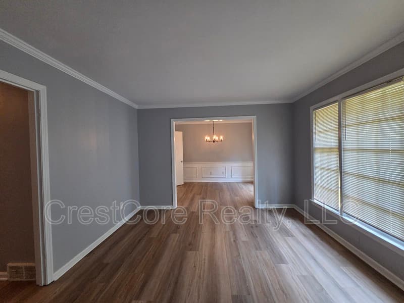 Memphis House: 2993 Laurencekirk Rd