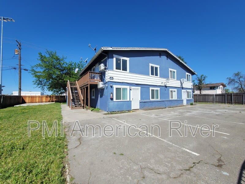 Sacramento Condo: 3729 Balsam Street