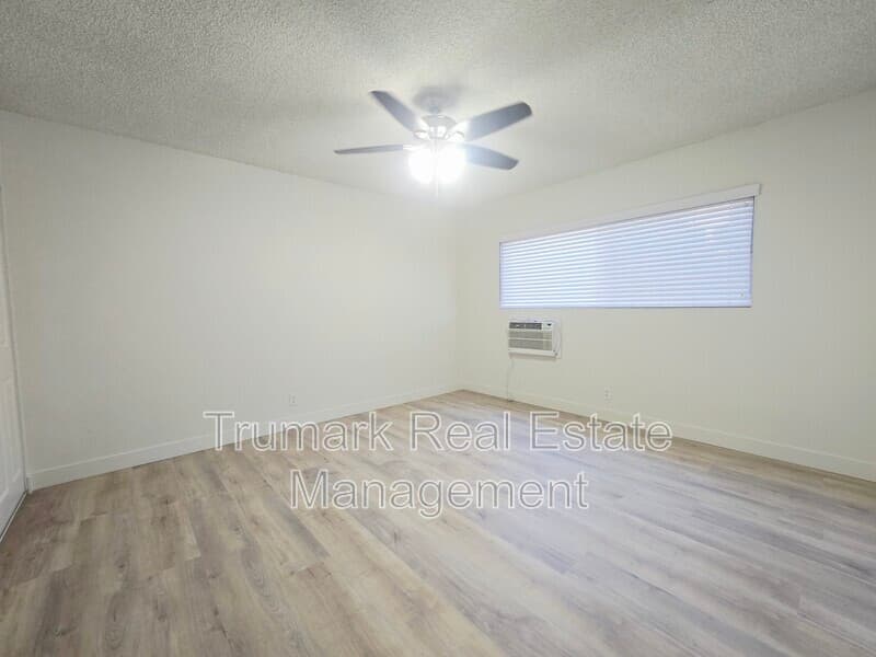 Pasadena Condo: 417 N Los Robles