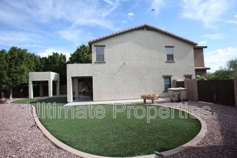 Glendale House: 6376 W Ruth Ave