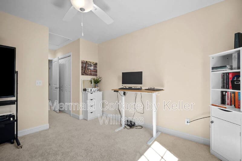 Beaufort Townhome: 222 Admiration Avenue