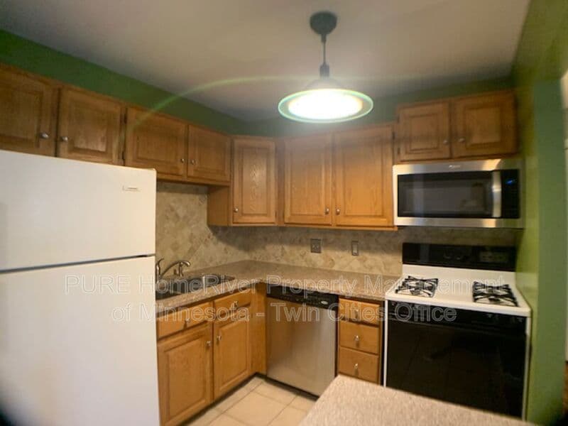 Brooklyn Park Condo: 7282 72nd Ln N