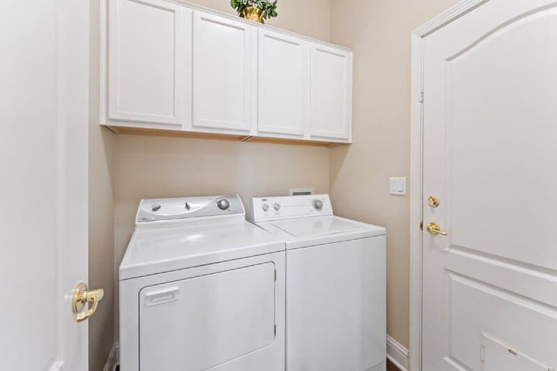 Folsom House: 1121 Galston Drive