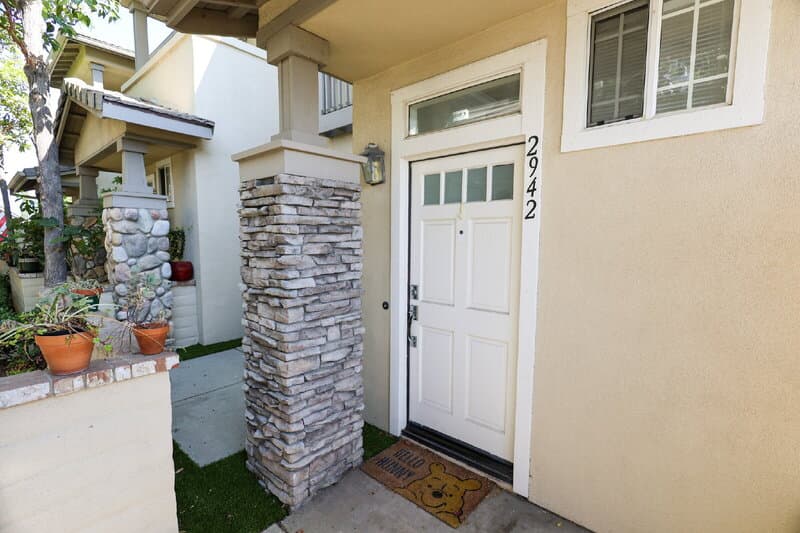 Long Beach House: 2942 Claremore Ln