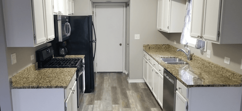 South Elgin Condo: 1290 Sandhurst Lane - 1